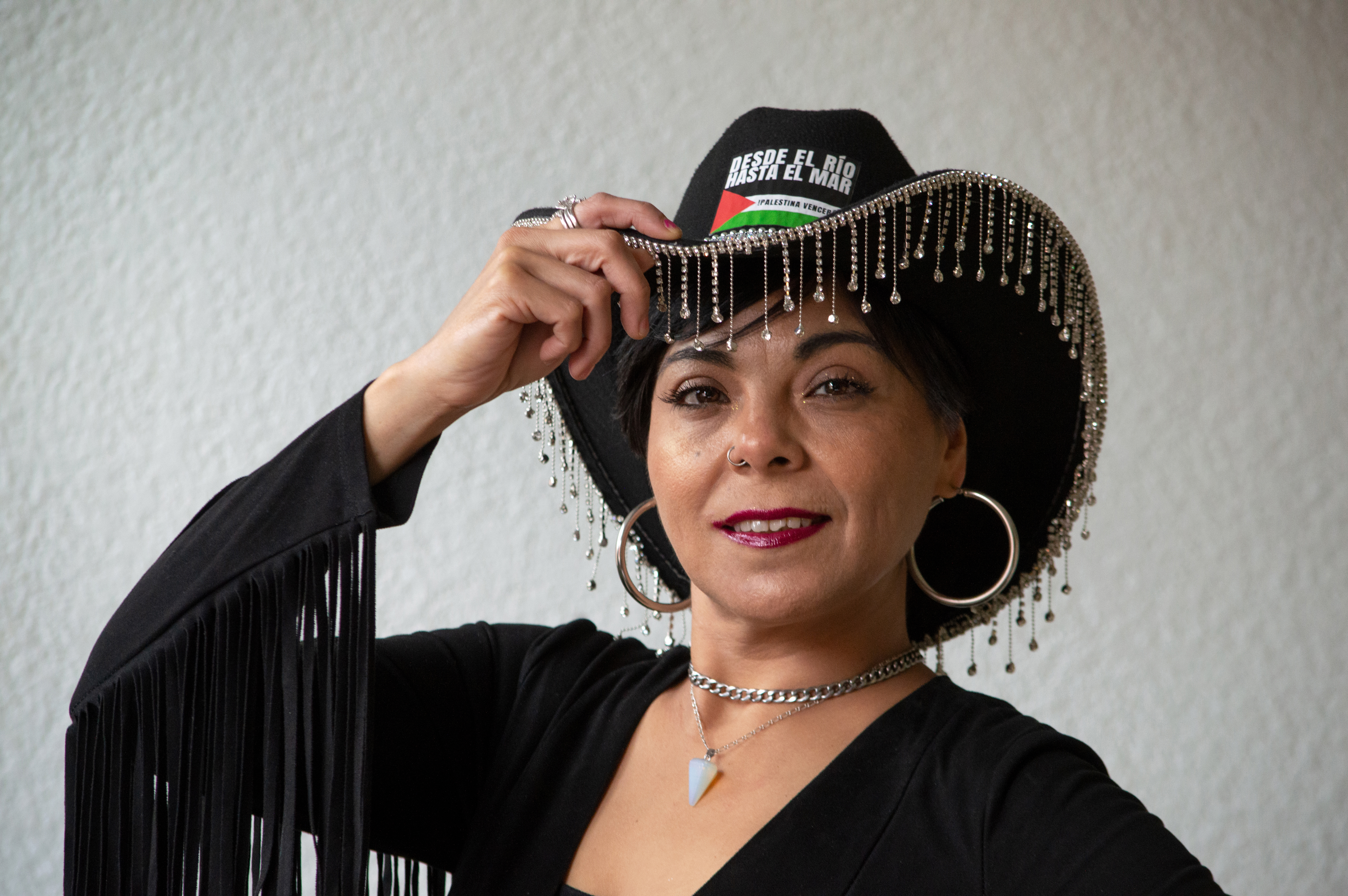 Nidia Barajas en retrato editorial